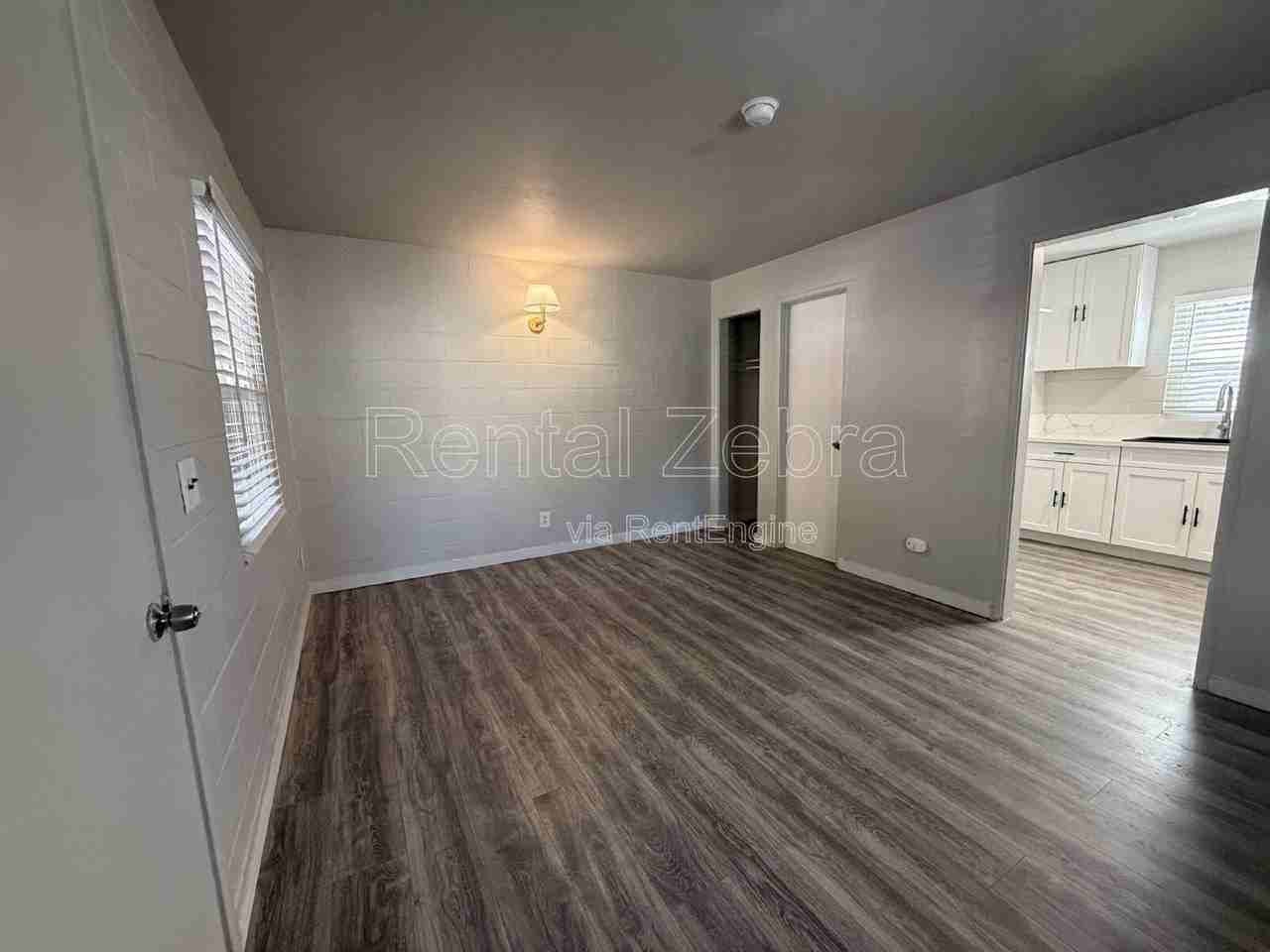 8301 Trout Ave #4 - Photo 5 of 16