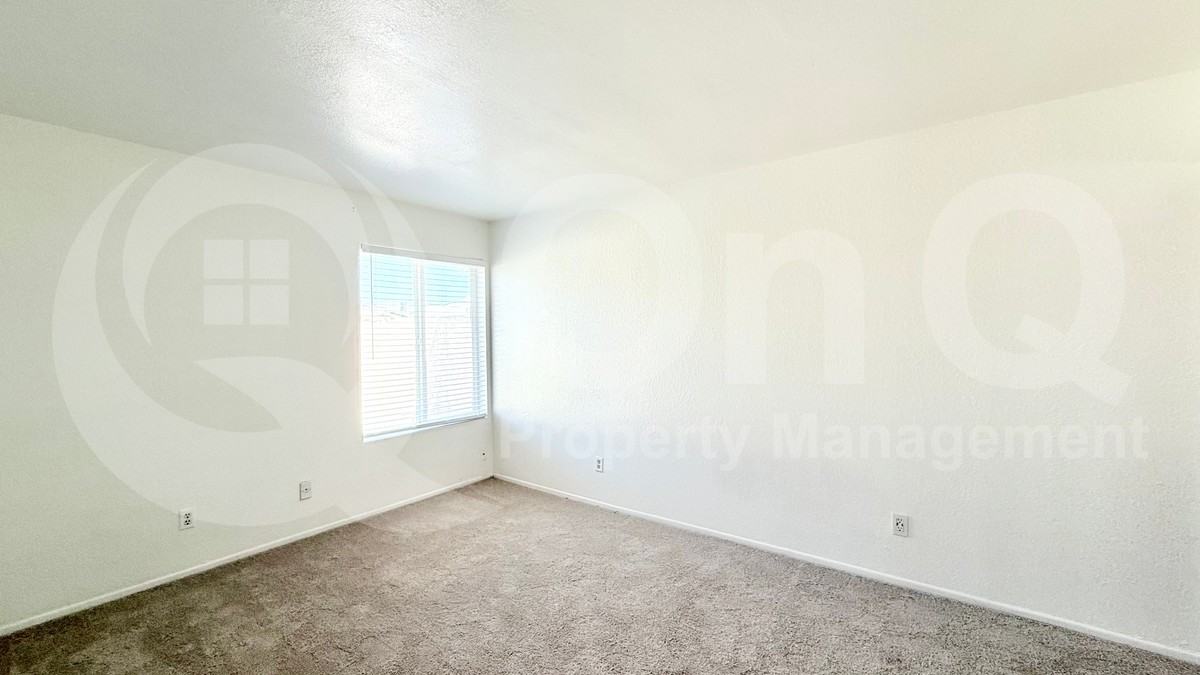 633 N May #31 - Photo 7 of 16