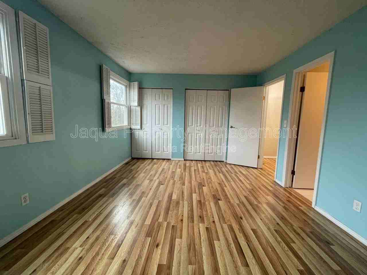 2591 Stratford Dr - Photo 6 of 17