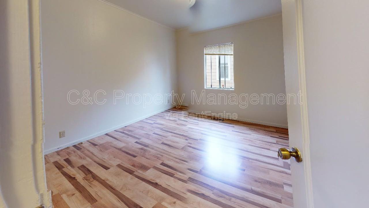 281 Pine Ave #281 - Photo 3 of 6