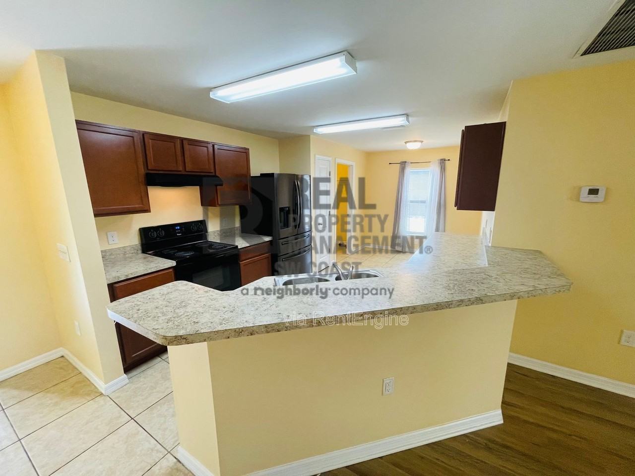 443 Shadow Lakes Dr - Photo 2 of 20