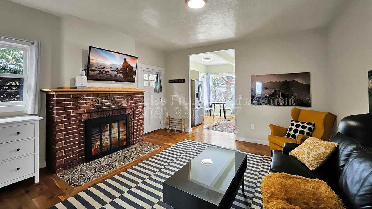 1318 N 11th St #1318N11th - Photo 4 of 13