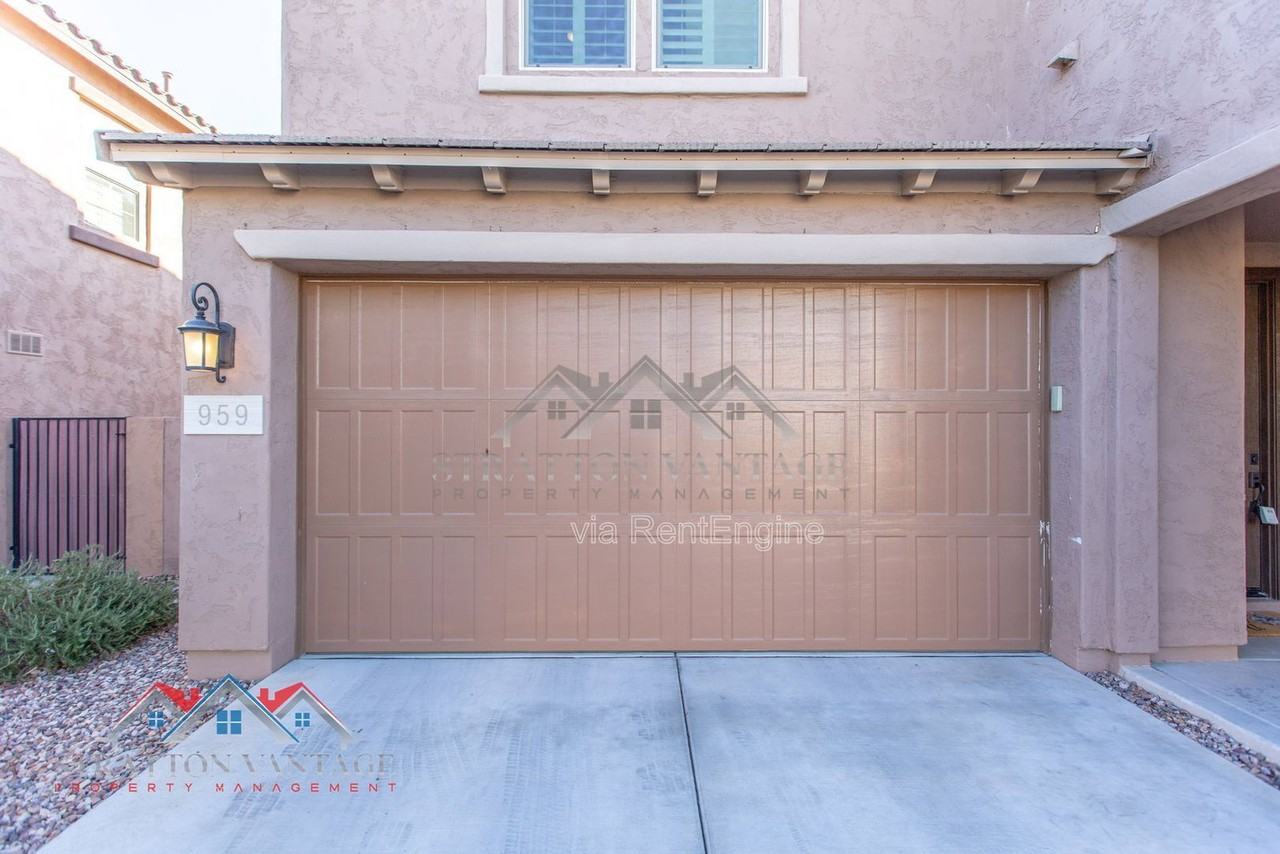 959 W Zion Way - Photo 4 of 50