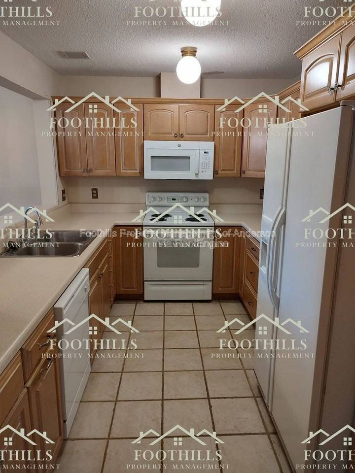 2105 Portside Way - Photo 7 of 17