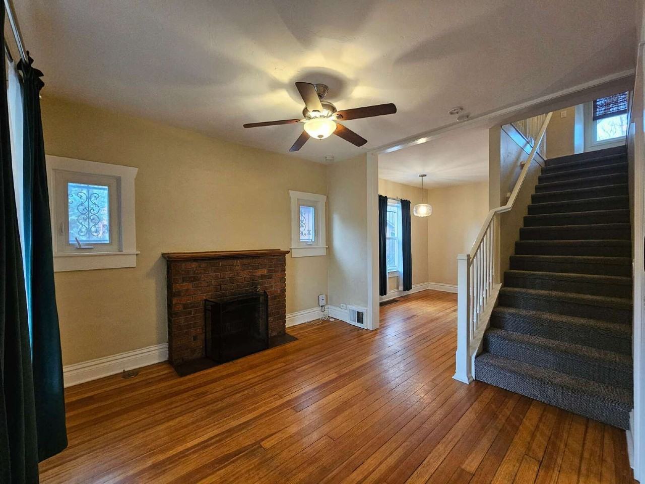 719 W 1st Ave - Photo 6 of 21