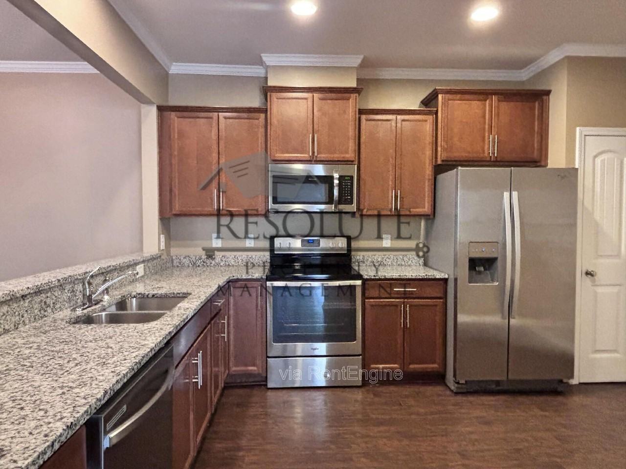 240 Lynchwick Ln - Photo 2 of 18