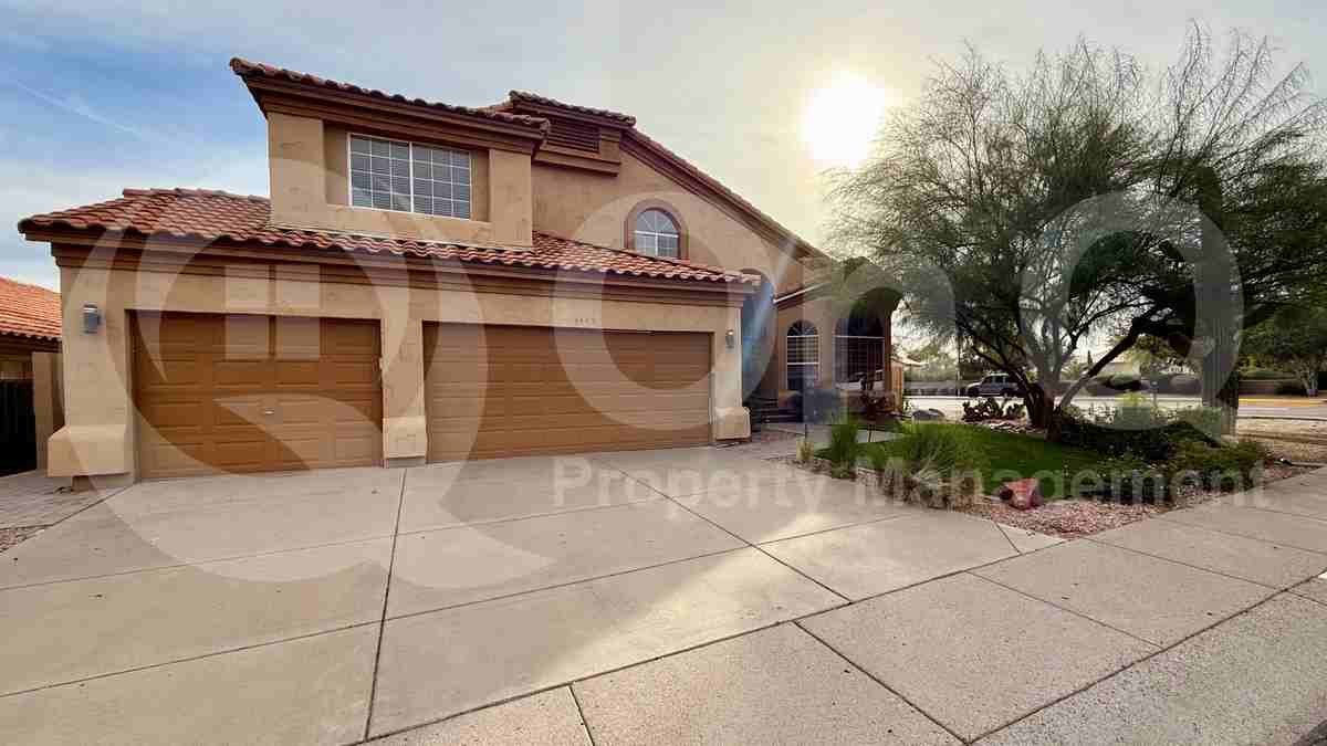 9405 E Presidio Rd - Photo 2 of 42