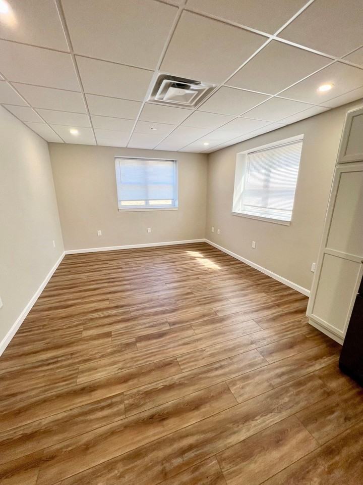 111 Church St #6 - Photo 4 of 24