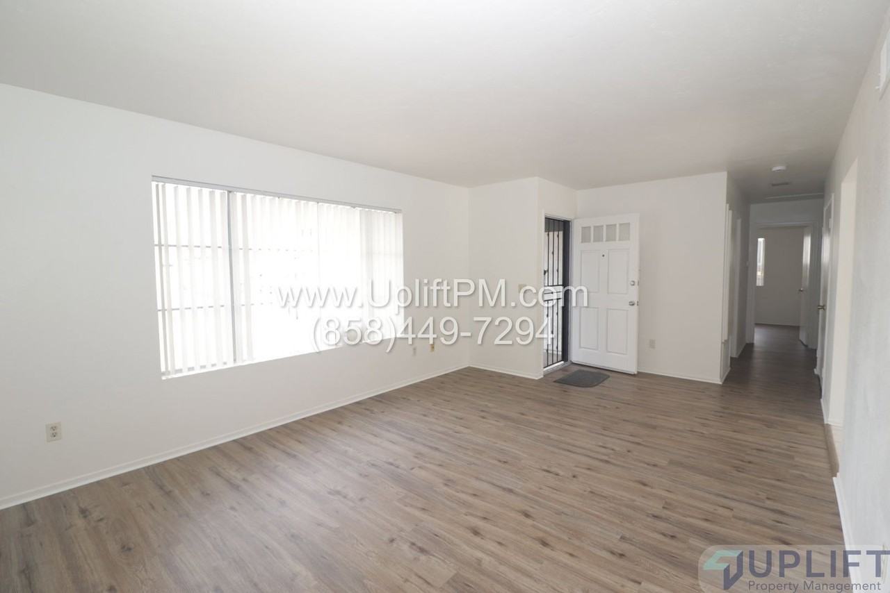 10363 Penrod Ln - Photo 3 of 18