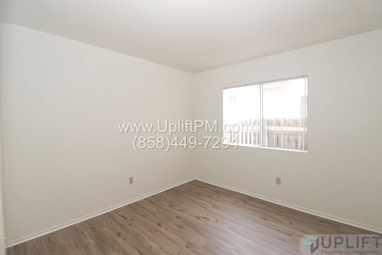 10363 Penrod Ln - Photo 7 of 18