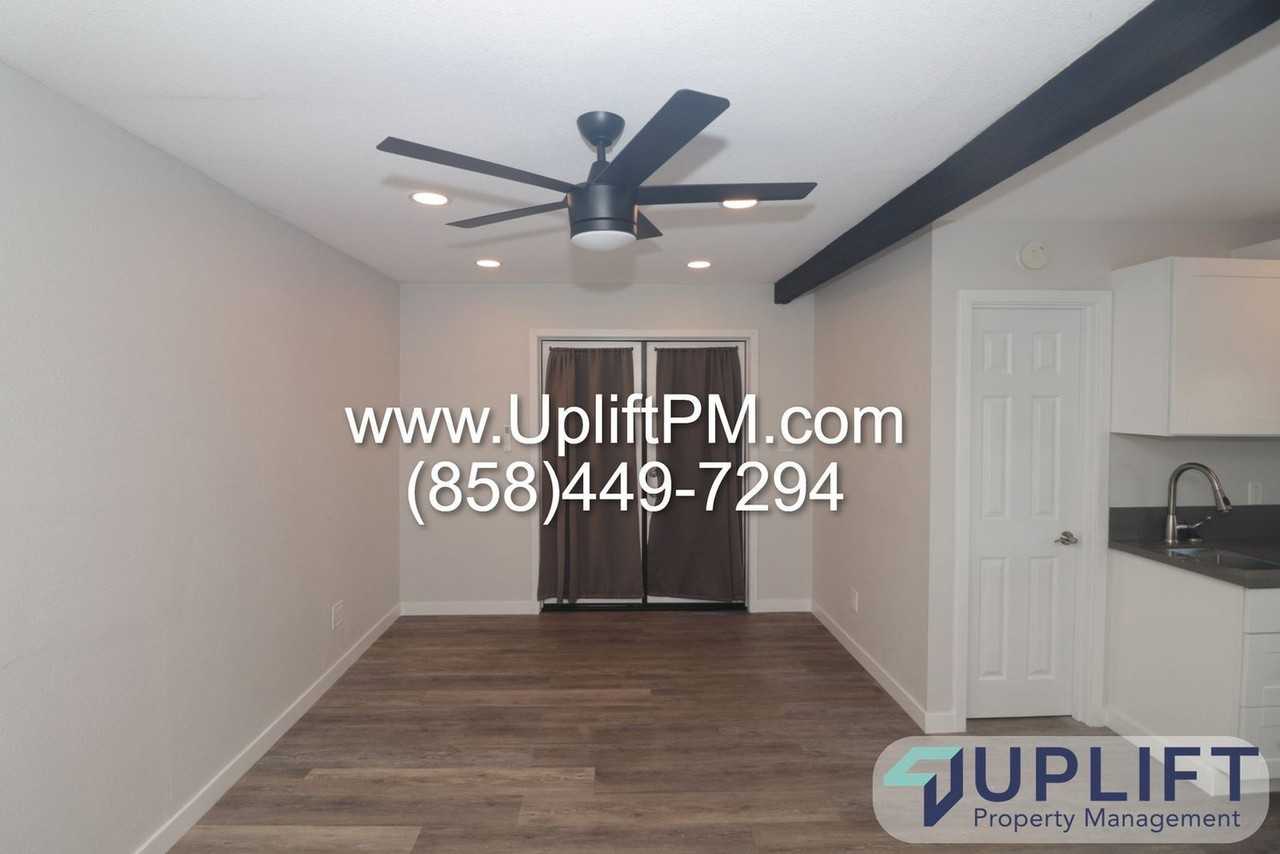 4749 35th St - Photo 2 of 12