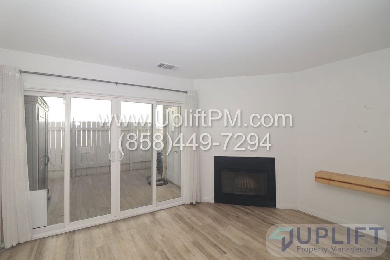 9304 E Heaney Cir - Photo 2 of 25