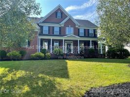 featured image of 7939 Heatherstone Dr