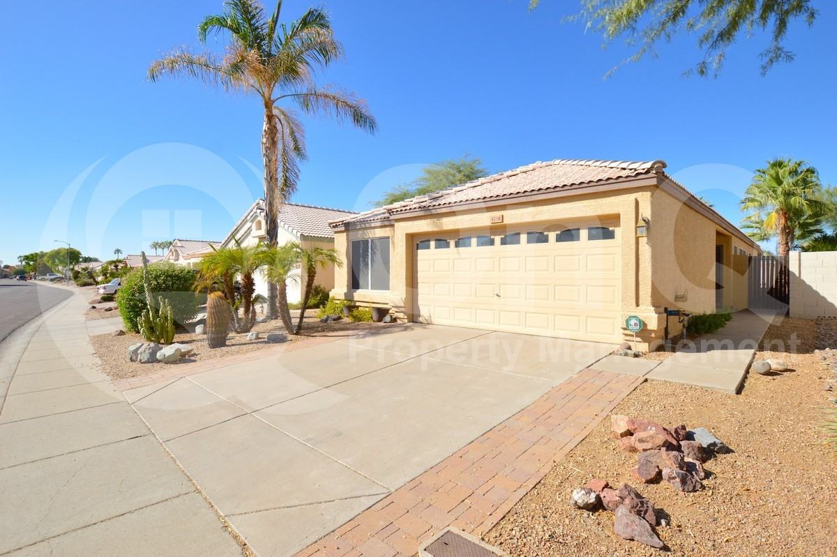 4734 E Charleston Ave - Photo 2 of 23