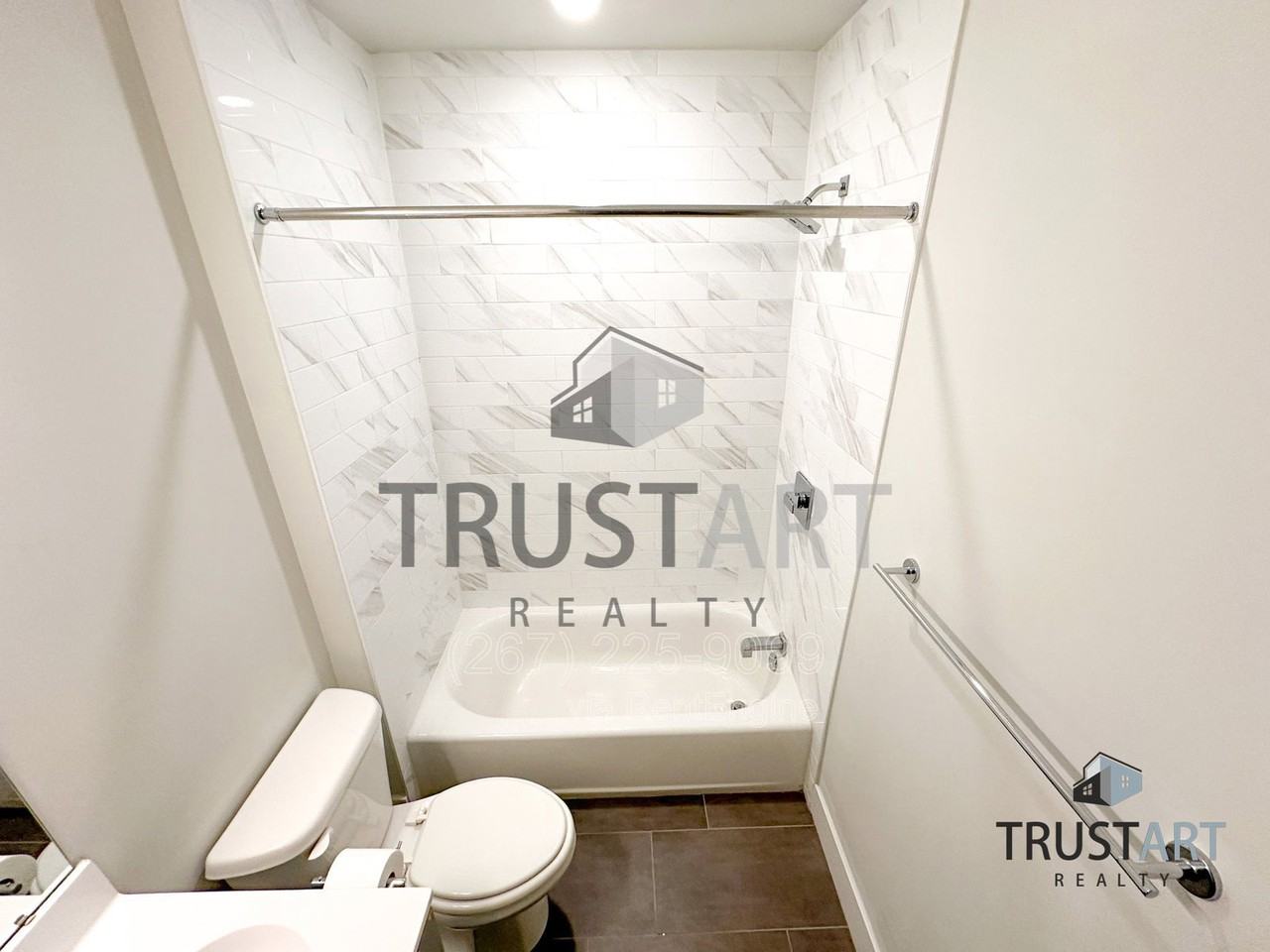 2127 N Front St #2 - Photo 7 of 14