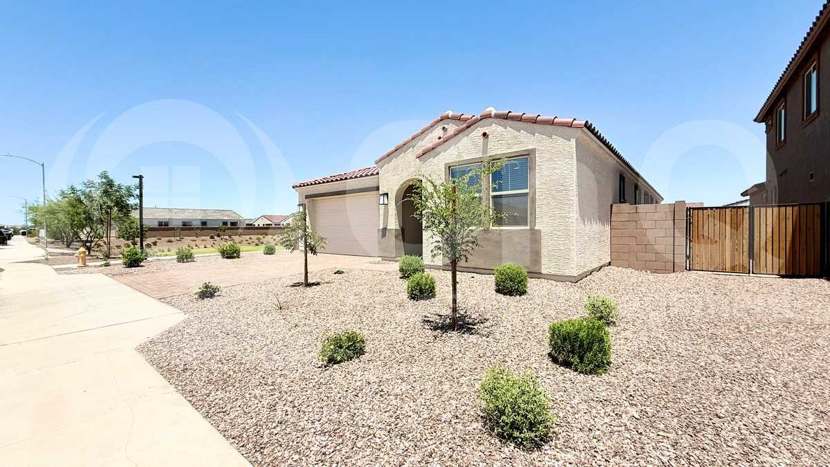 5336 W Rainwater Dr - Photo 4 of 35