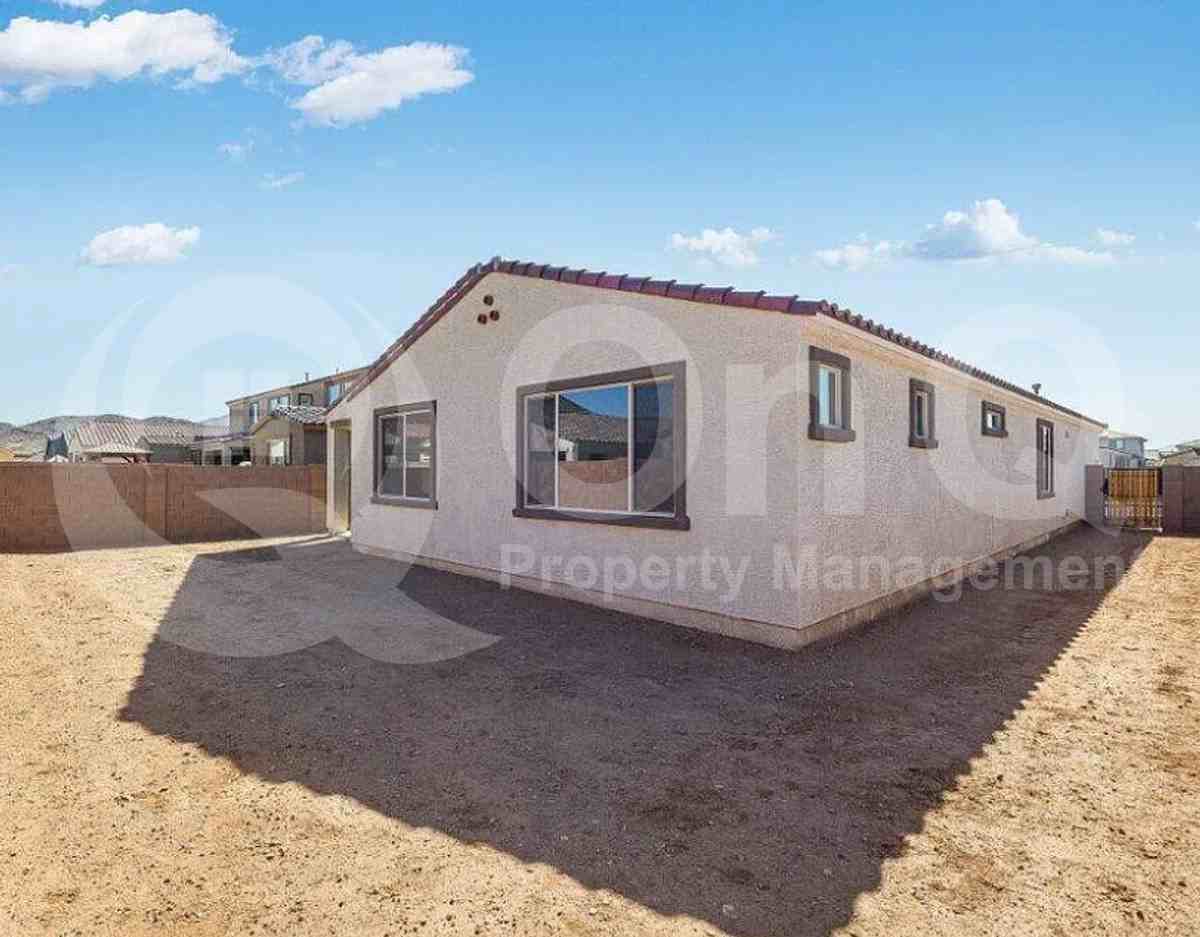 5336 W Rainwater Dr - Photo 5 of 35