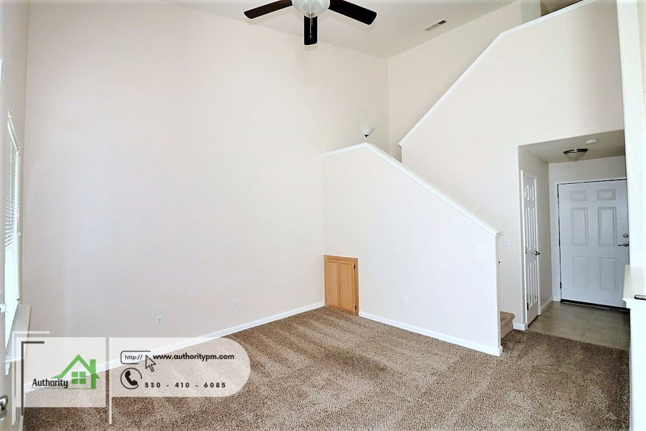 1294 Mighty Oak Ln #C - Photo 6 of 21