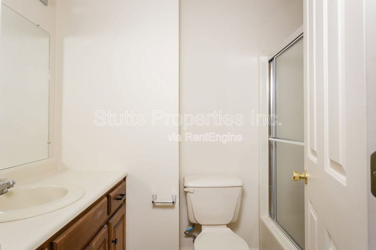 2424 Roberts Ln #K91 - Photo 5 of 12