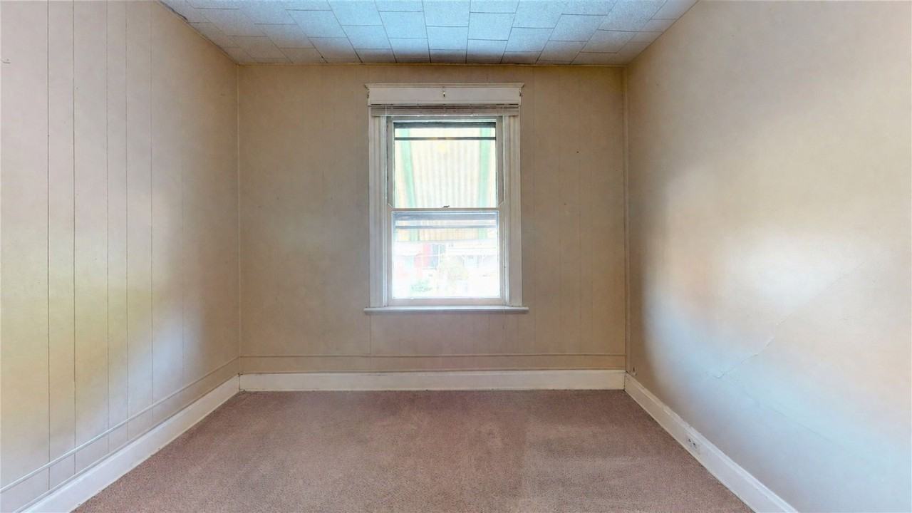 2358 Stratford Ave - Photo 7 of 14