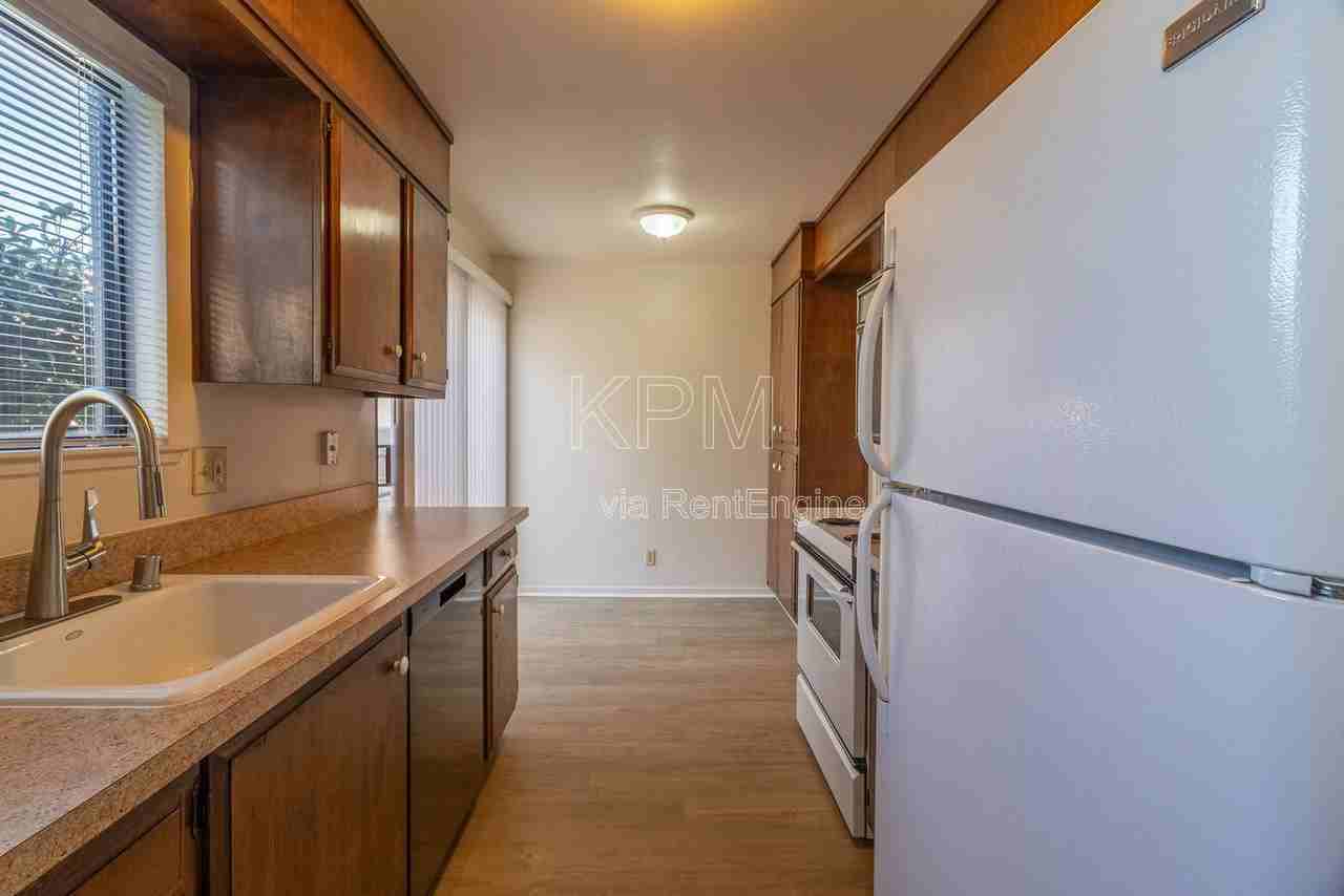 3630 Mill Springs Dr - Photo 5 of 22