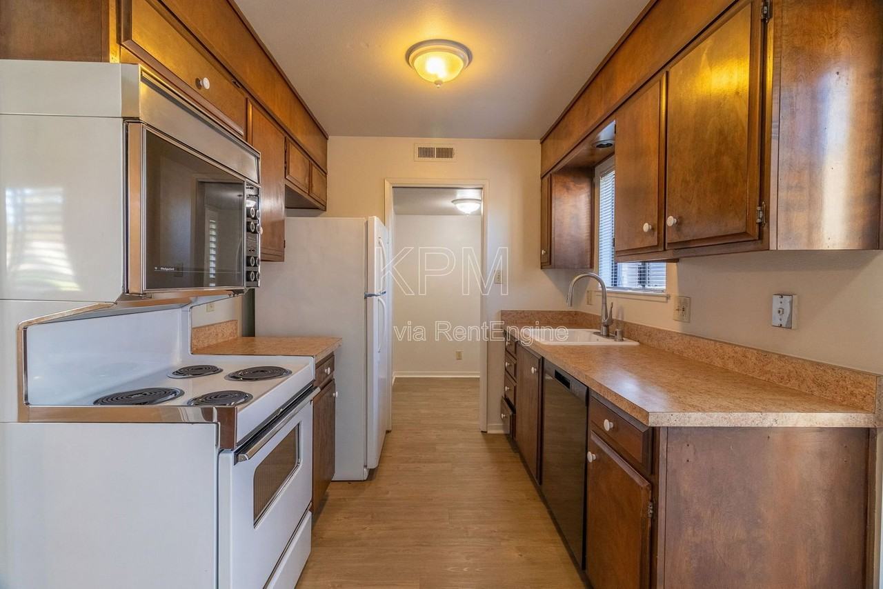 3630 Mill Springs Dr - Photo 6 of 22