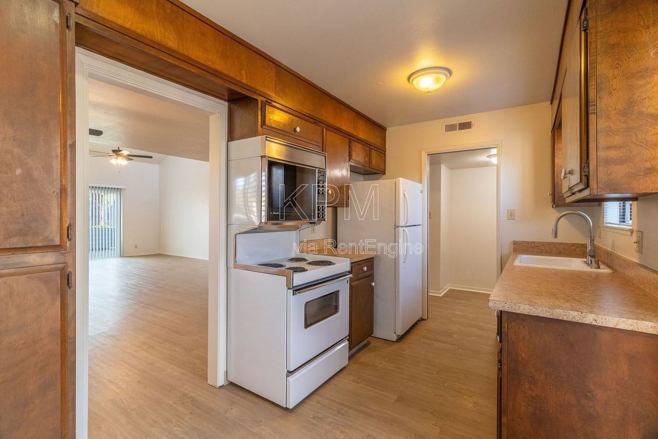 3630 Mill Springs Dr - Photo 7 of 22