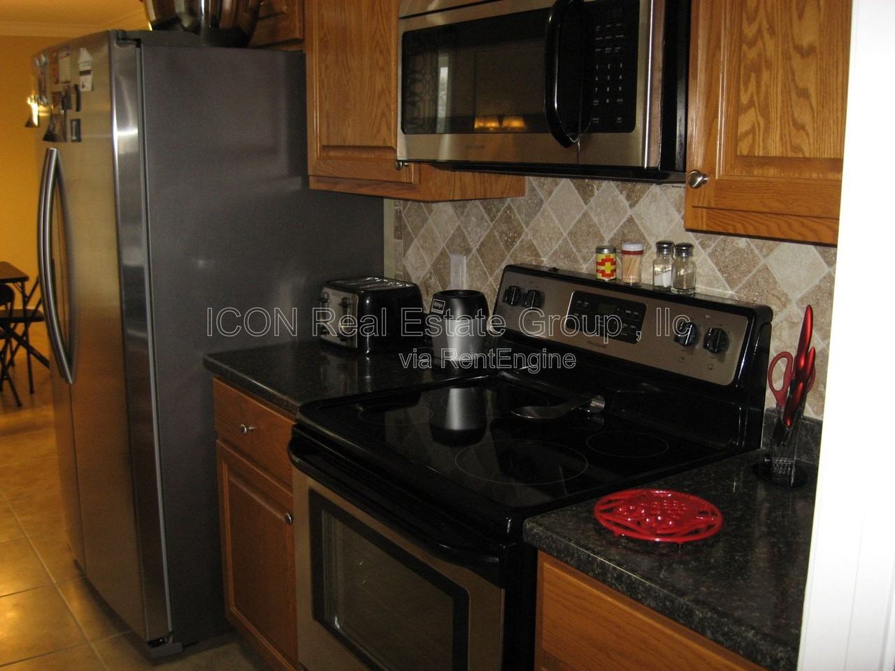 285 Erica Ln Se - Photo 7 of 13