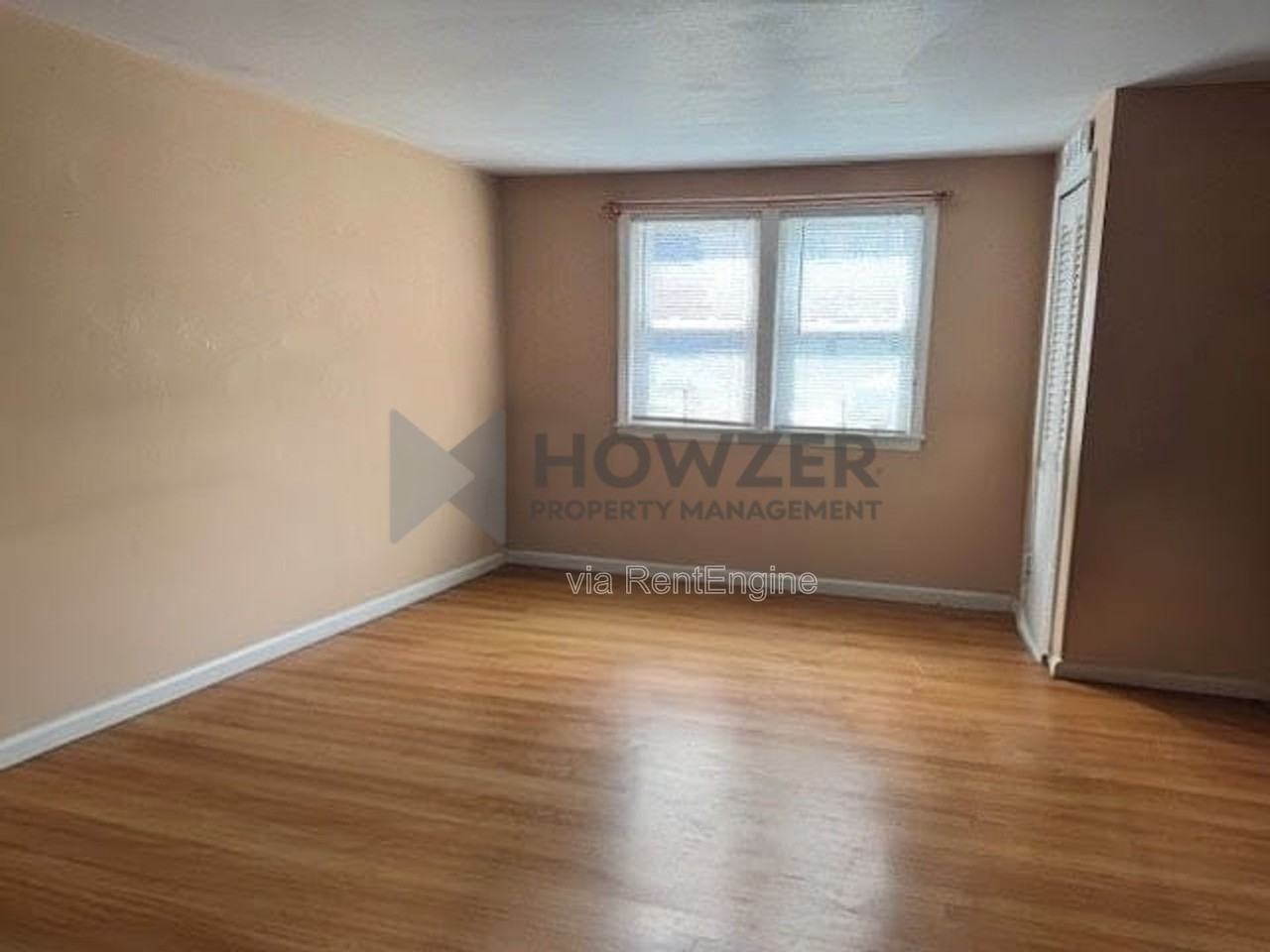 18 Crescent Dr - Photo 2 of 5