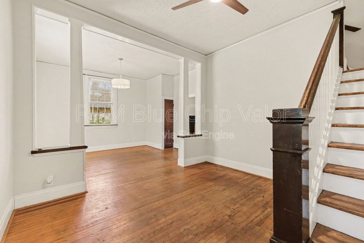 2220 Salvador St - Photo 6 of 24