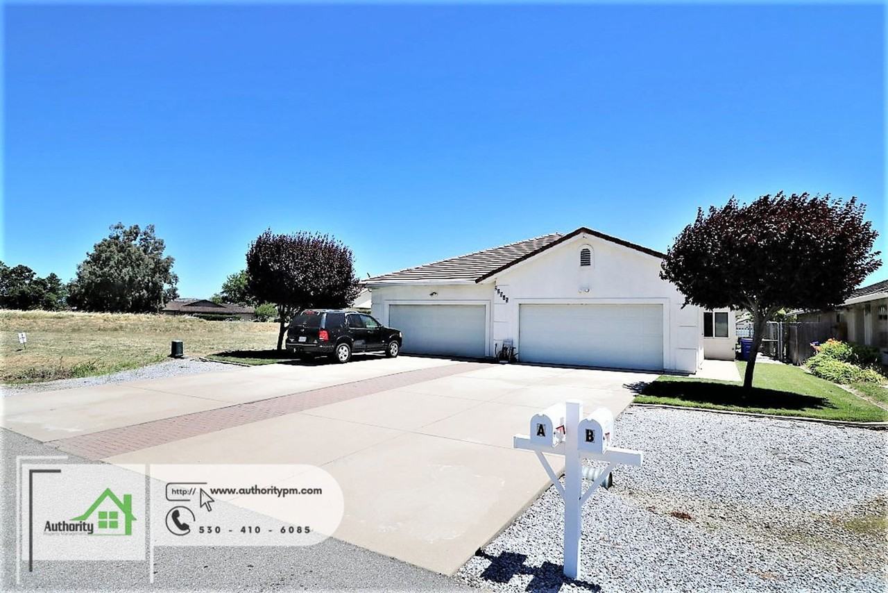 22375 Rio Alto Dr #B - Photo 2 of 21