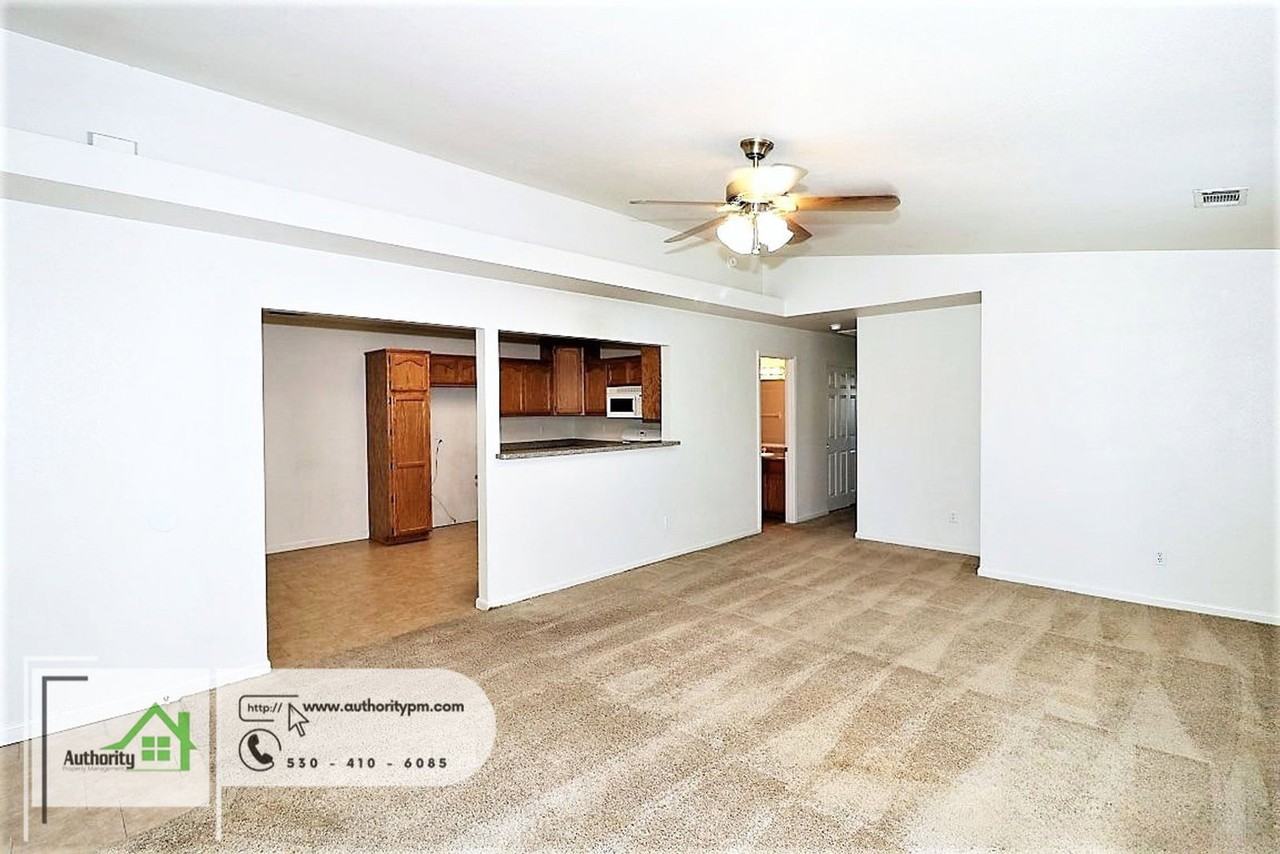 22375 Rio Alto Dr #B - Photo 7 of 21