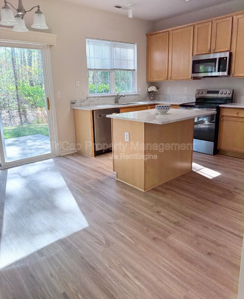 308 Willingham Rd - Photo 5 of 10