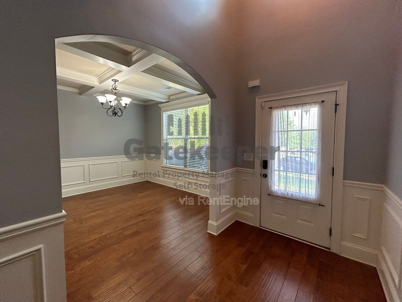 124 Village Pl - Photo 5 of 31