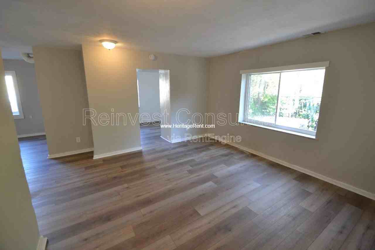 1788 Carll St - Photo 4 of 8