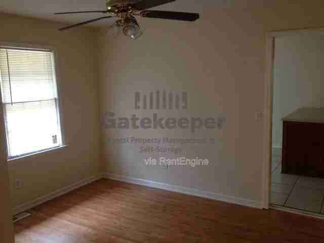 125 Elberta Dr - Photo 5 of 9