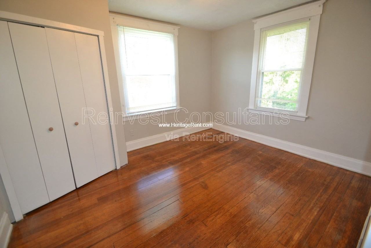 4423 Greenlee Ave #2 - Photo 6 of 8