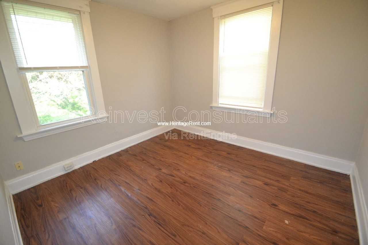 4423 Greenlee Ave #2 - Photo 7 of 8