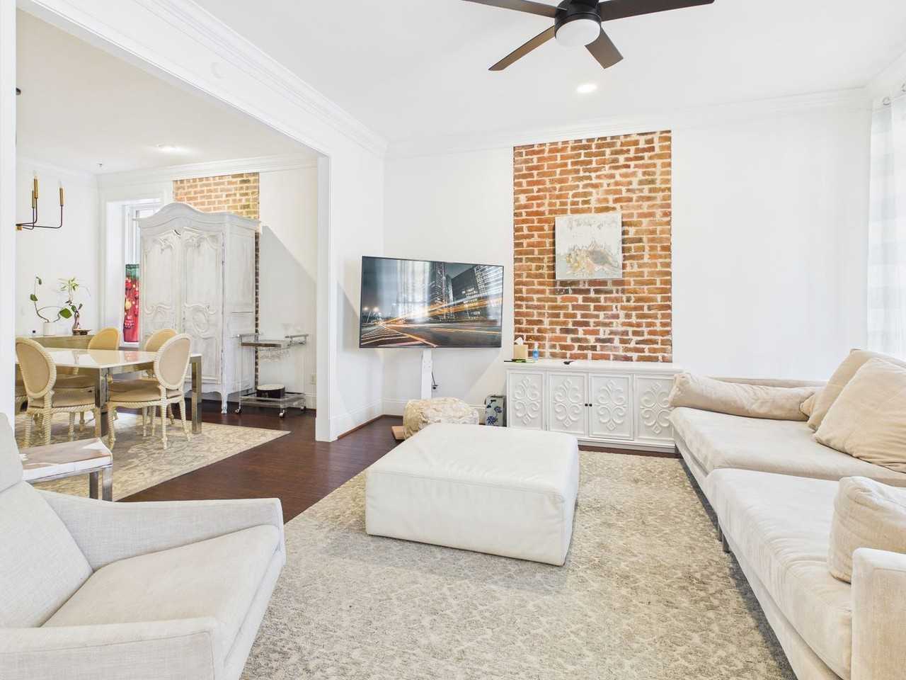 2235 Venable St - Photo 2 of 24