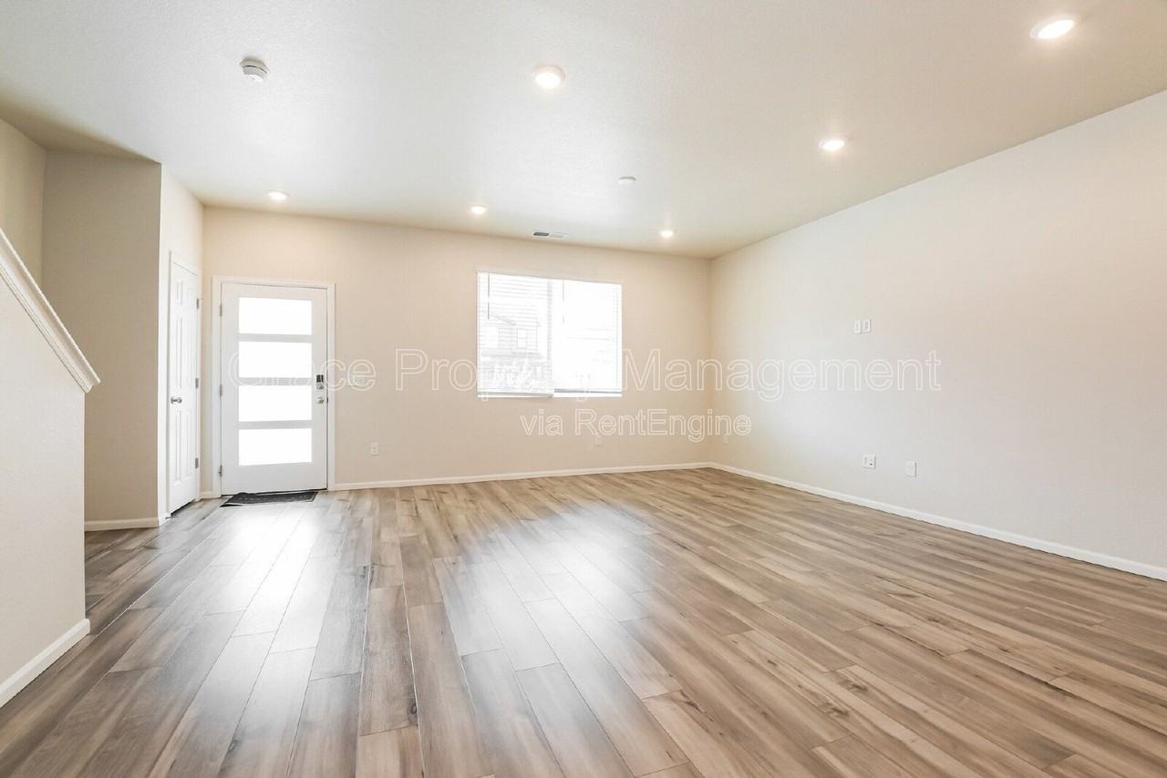 12232 Creamery St - Photo 6 of 26