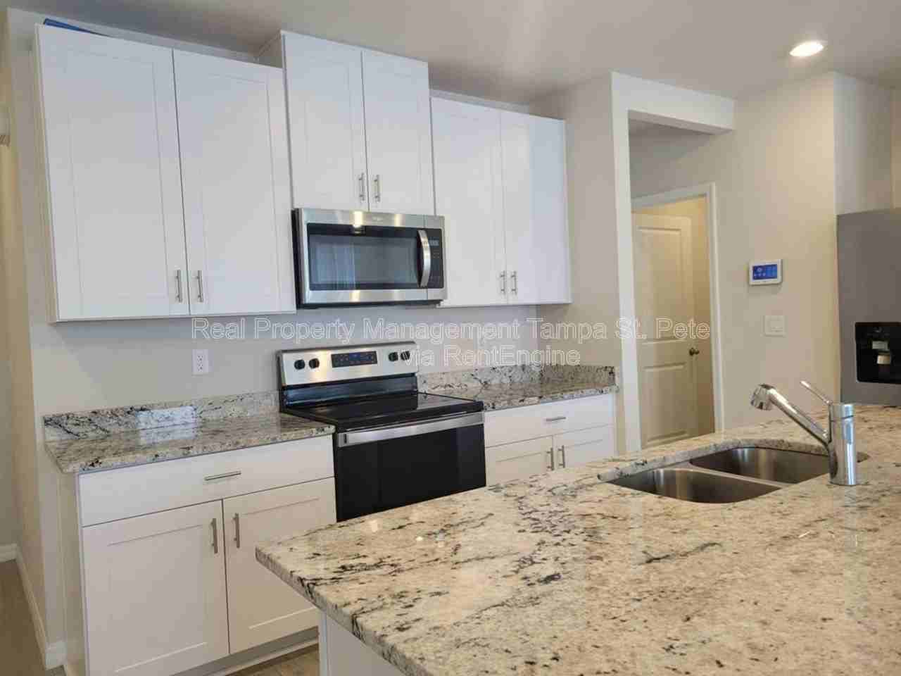 7694 Momentum Pkwy - Photo 6 of 42