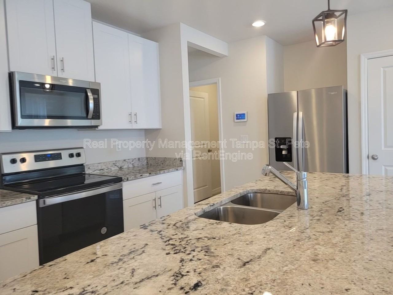 7694 Momentum Pkwy - Photo 7 of 42