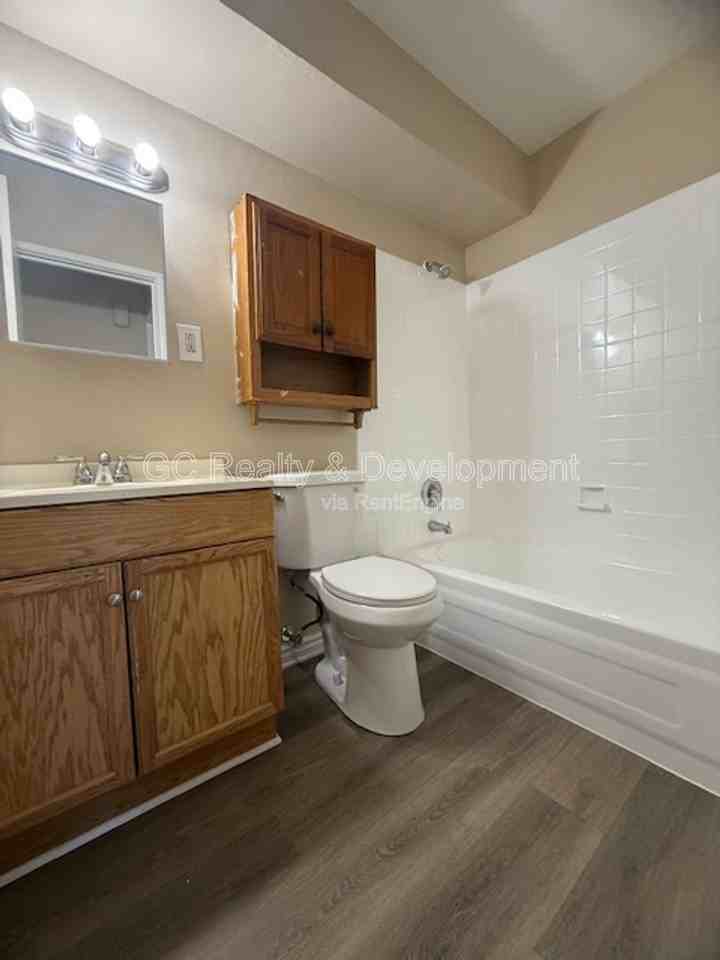 808 W College Blvd #101 - Photo 7 of 11