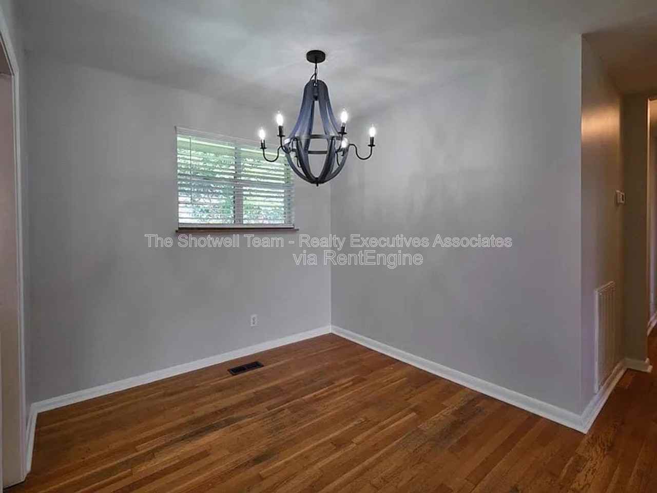 1005 Francis Rd - Photo 5 of 15