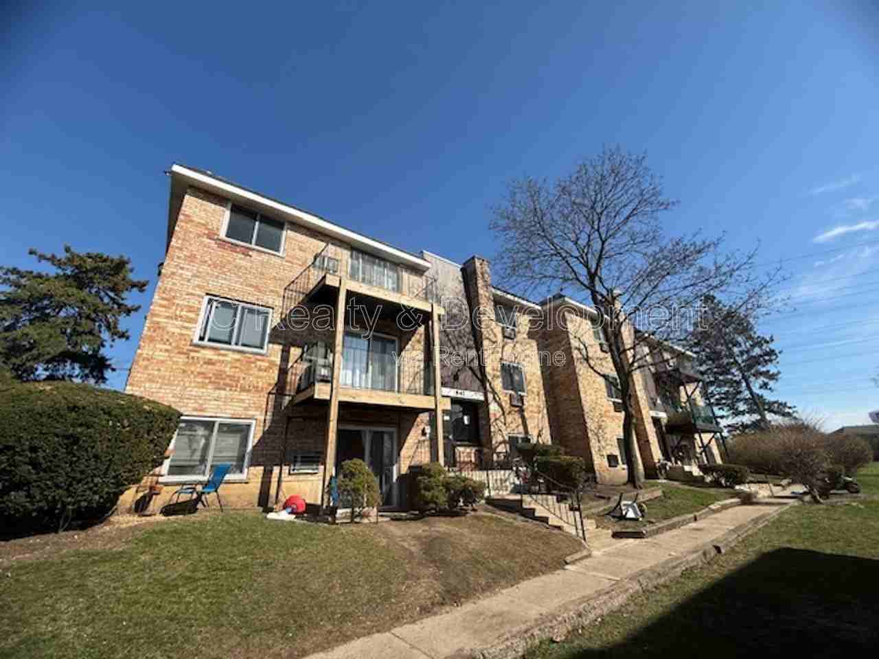 847 W College Blvd #301