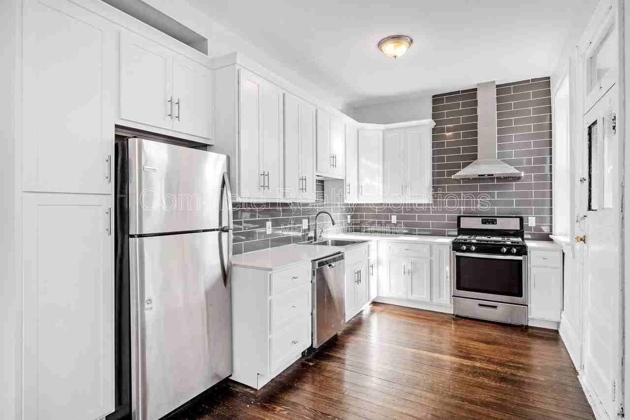 4222 Cleveland Ave #4220-1stFL - Photo 2 of 22