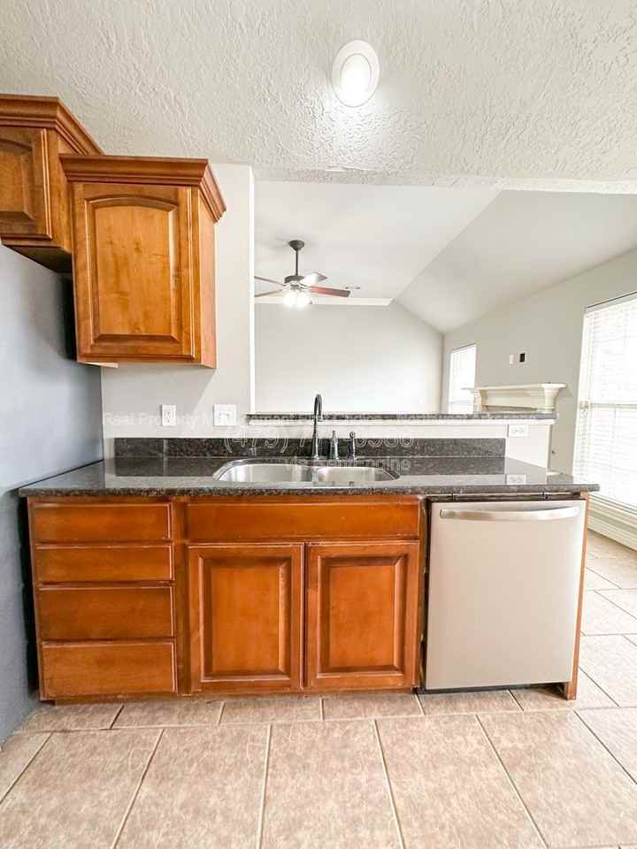 4093 W Song Bird Pl - Photo 6 of 19