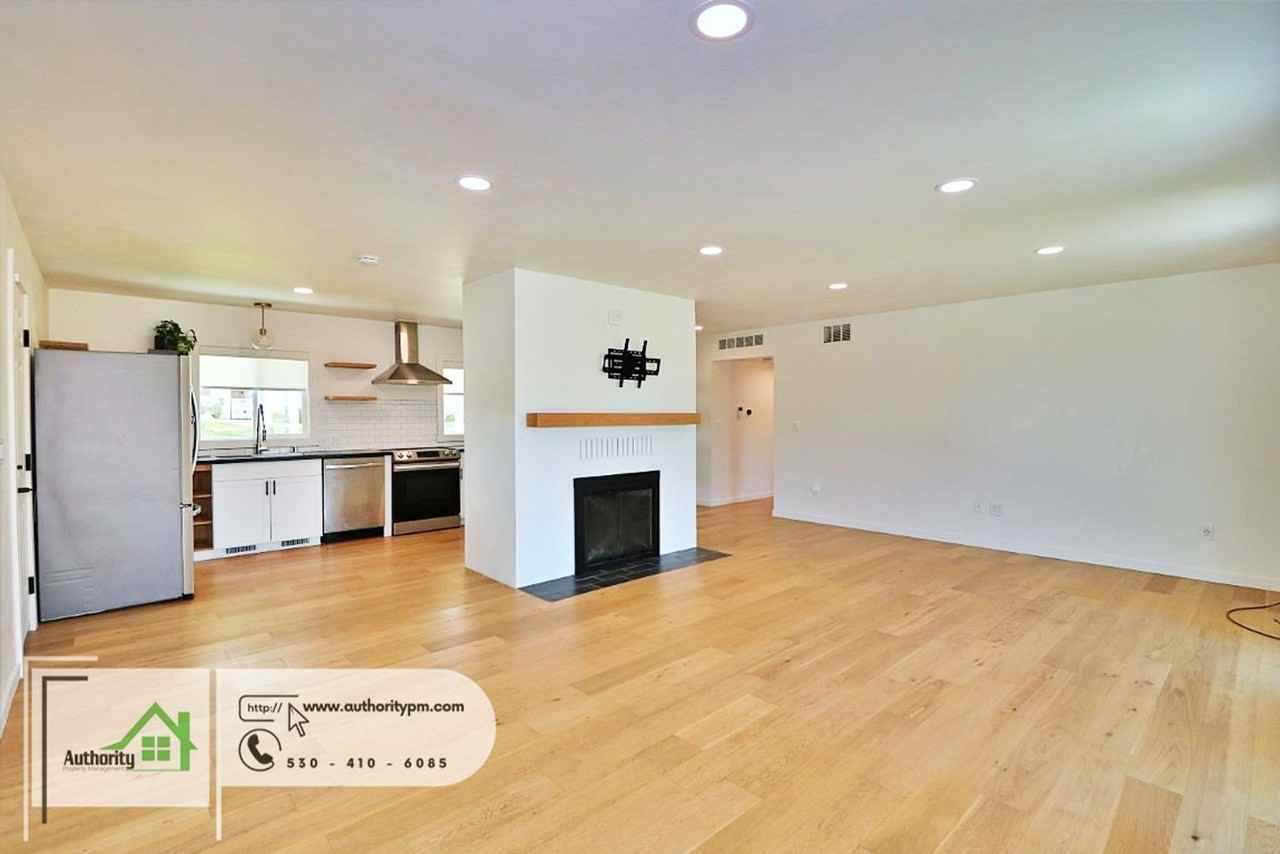 1225 Manzanita Hills Ave - Photo 6 of 27