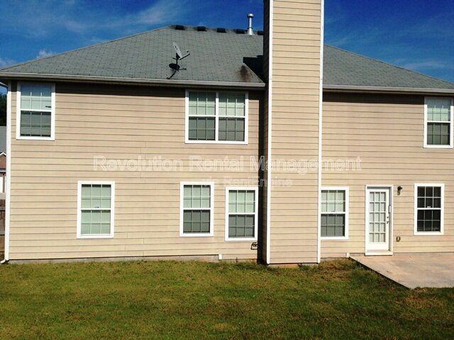 380 Othello Dr - Photo 2 of 20