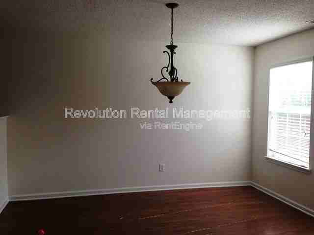 380 Othello Dr - Photo 7 of 20